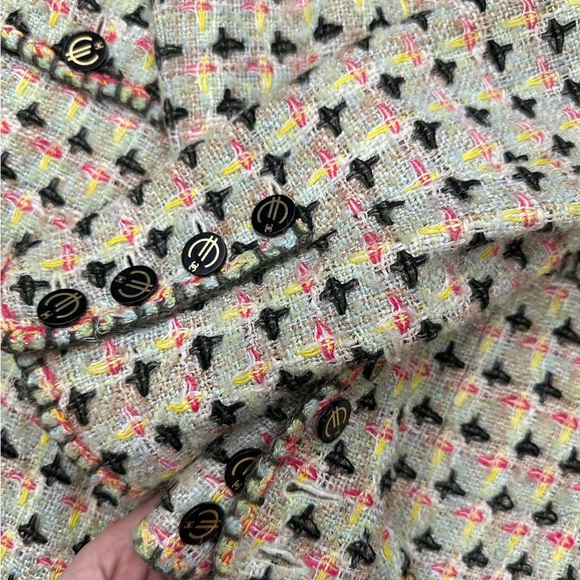 Authentic Vintage Chanel in Tweed France size 44. In great condition. Vintage. - Picture 13 of 13